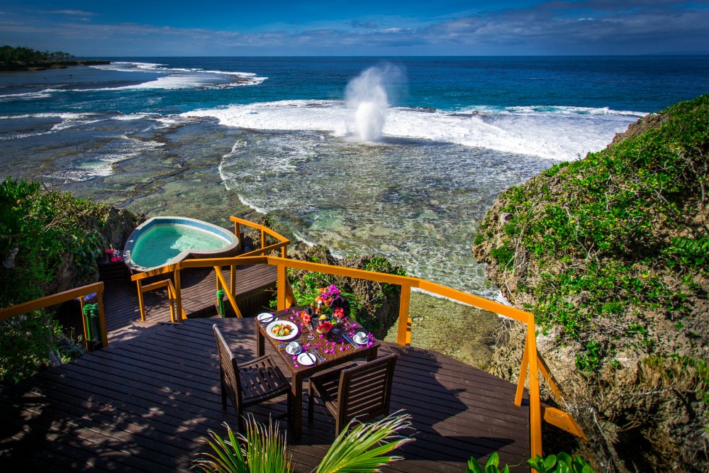 romantic-fiji-resort