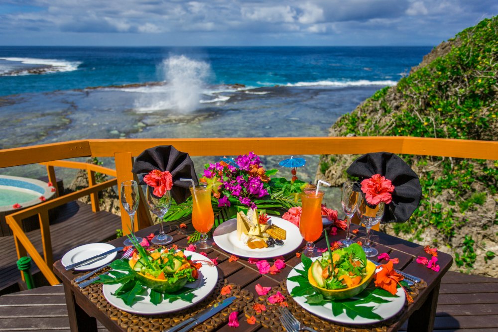 fiji-resort-dining