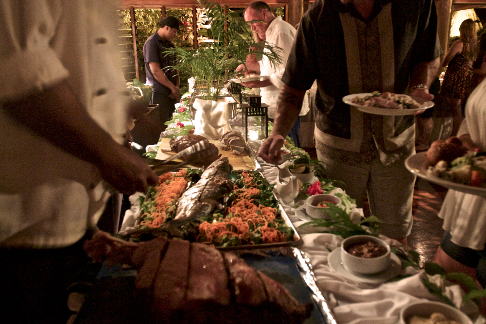 Fiji Food Tasting A Traditional Fijian Lovo Namale Resort And Spa
